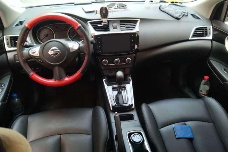 Used Nissan Sylphy 2022 Revised Version Classic 1.6XL CVT Luxury Edition Center Console