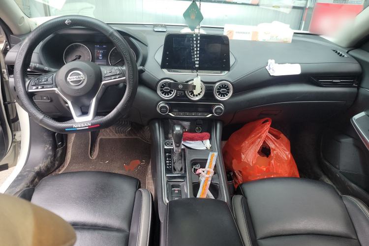 Used Nissan Sylphy 2022 1.6L XL CVT Enjoyment Edition Center Console