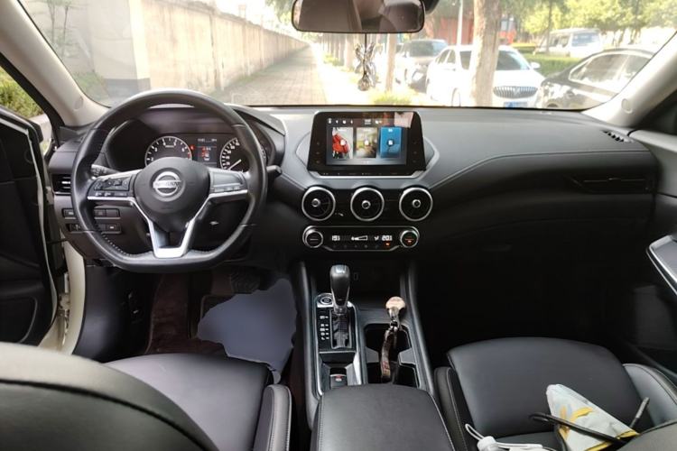 Used Nissan Sylphy 2022 1.6L XL CVT Enjoyment Edition Center Console