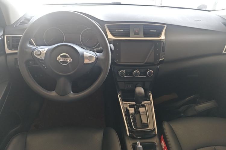 Used Nissan Sylphy 2022 Classic 1.6XL CVT Luxury Edition Center Console
