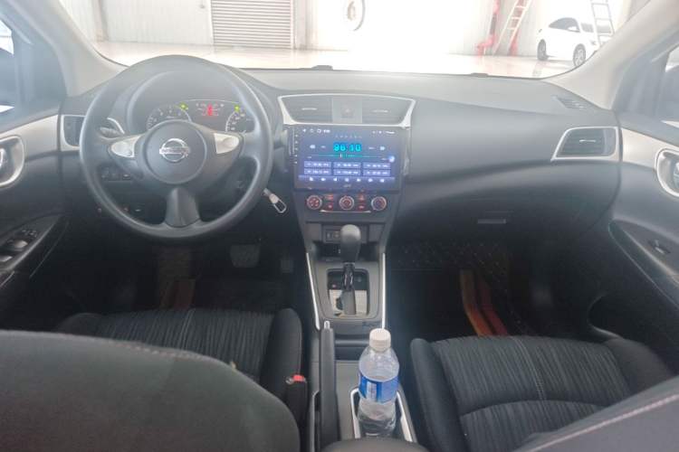 Used Nissan Sylphy 2022 Classic 1.6XE CVT Comfort Edition Center Console