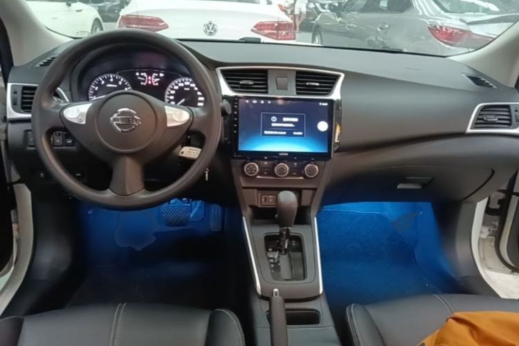 Used Nissan Sylphy 2022 Classic 1.6XE CVT Comfort Edition Center Console