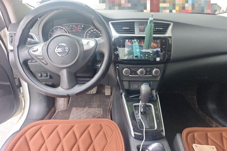 Used Nissan Sylphy 2022 Revised Version Classic 1.6XL CVT Luxury Edition Center Console