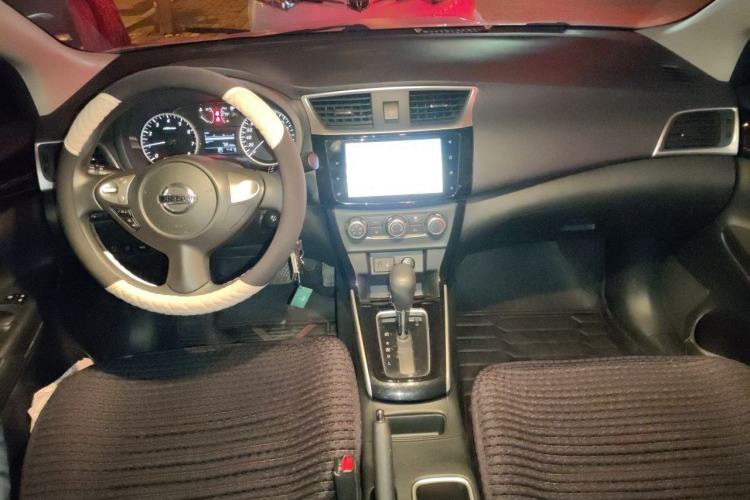 Used Nissan Sylphy 2022 Classic 1.6XL CVT Luxury Edition Center Console