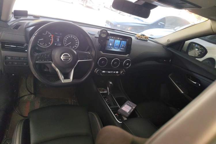 Used Nissan Sylphy 2022 1.6L XL CVT Enjoyment Edition Center Console