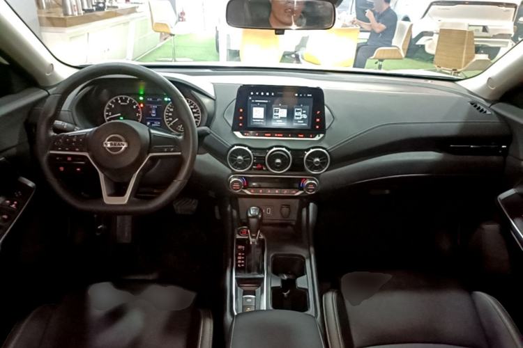 Used Nissan Sylphy 2022 1.6L XL CVT Enjoyment Edition Center Console