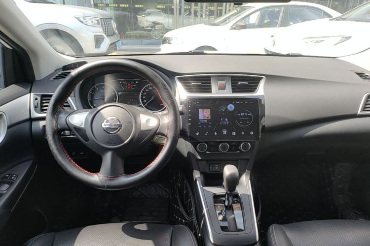Used Nissan Sylphy 2022 Classic 1.6XE CVT Comfort Edition Center Console