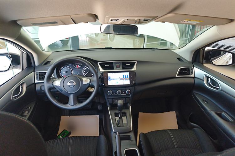 Used Nissan Sylphy 2022 Classic 1.6XE CVT Comfort Edition Center Console