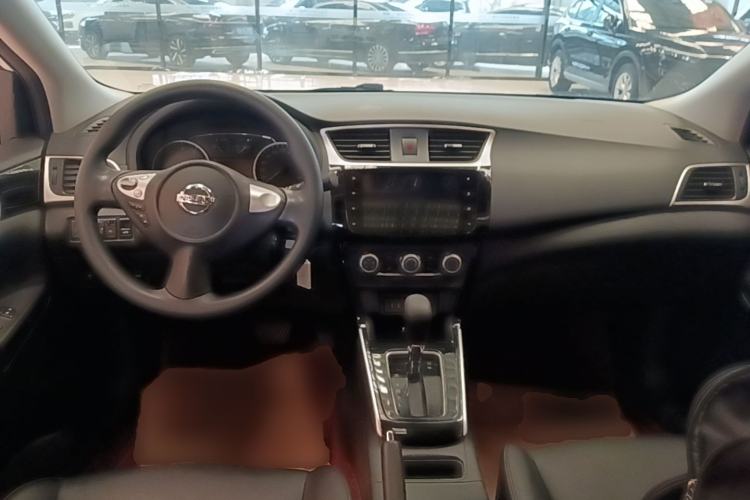 Used Nissan Sylphy 2022 Classic 1.6XL CVT Luxury Edition Center Console