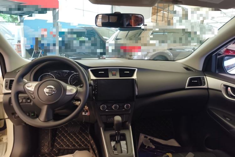 Used Nissan Sylphy 2022 Classic 1.6XE CVT Comfort Edition Center Console