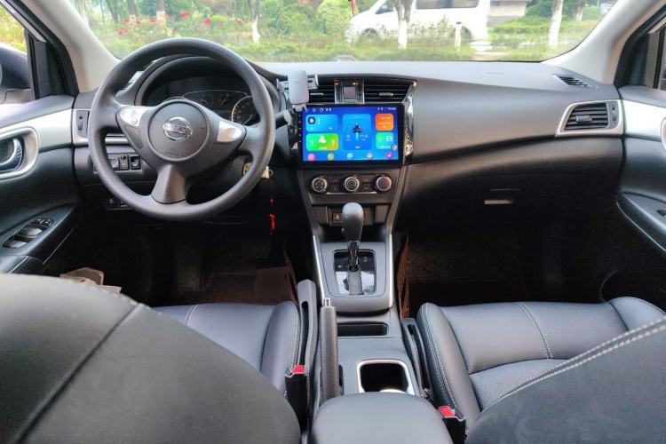 Used Nissan Sylphy 2022 Classic 1.6XE CVT Comfort Edition Center Console