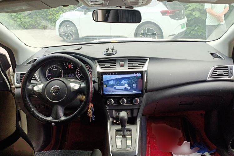 Used Nissan Sylphy 2022 Classic 1.6XE CVT Comfort Edition Center Console
