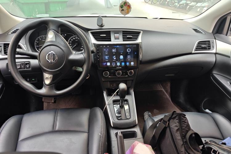 Used Nissan Sylphy 2022 Classic 1.6XE CVT Comfort Edition Center Console