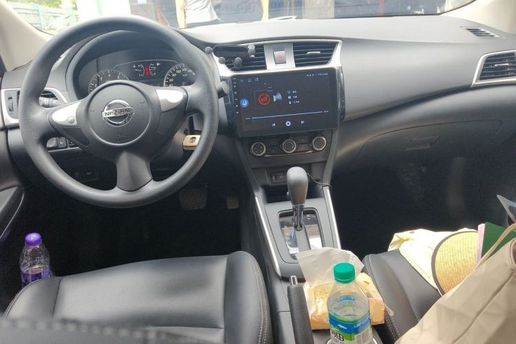 Used Nissan Sylphy 2022 Classic 1.6XE CVT Comfort Edition Center Console