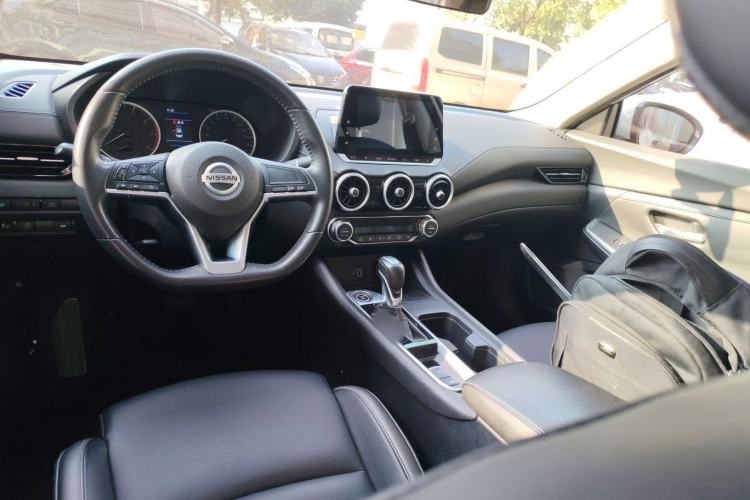 Used Nissan Sylphy 2022 1.6L XL CVT Enjoyment Edition Center Console