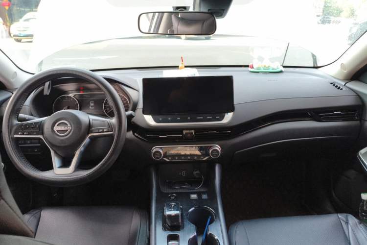 Used Nissan Sylphy 2022 e-POWER MAX with Advanced Electric Drive Autopilot Center Console