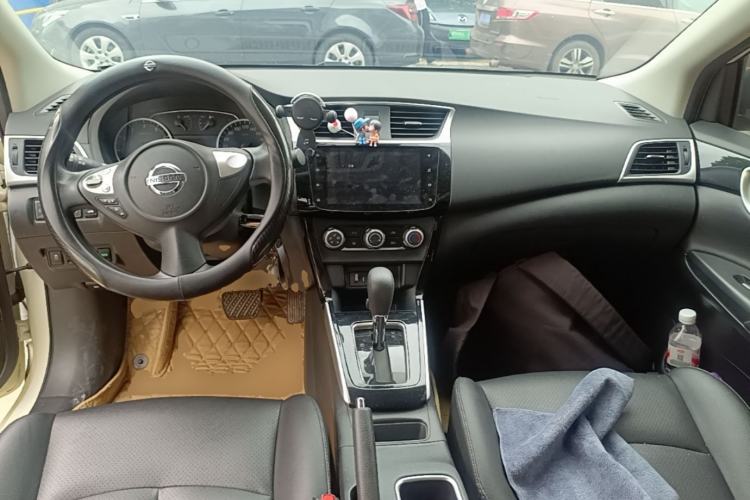 Used Nissan Sylphy 2022 Revised Version Classic 1.6XL CVT Luxury Edition Center Console
