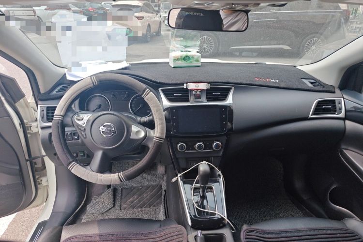 Used Nissan Sylphy 2022 Classic 1.6XL CVT Luxury Edition Center Console