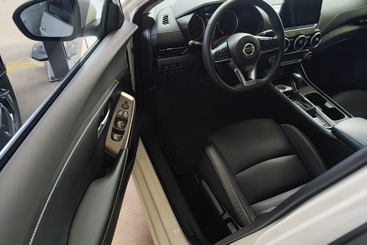 Used Nissan Sylphy 2022 1.6L XL CVT Smart Enjoyment Version Driver Seat