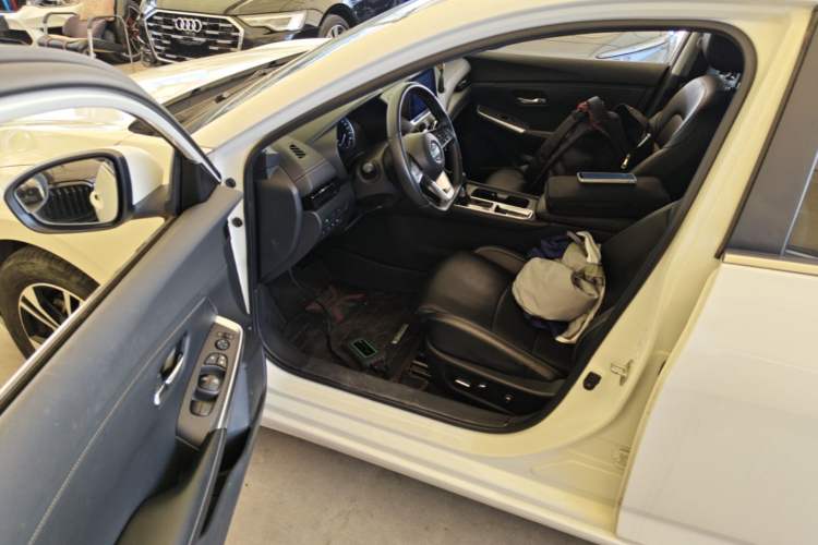 Used Nissan Sylphy 2022 1.6L XL CVT Smart Enjoyment Version Driver Seat