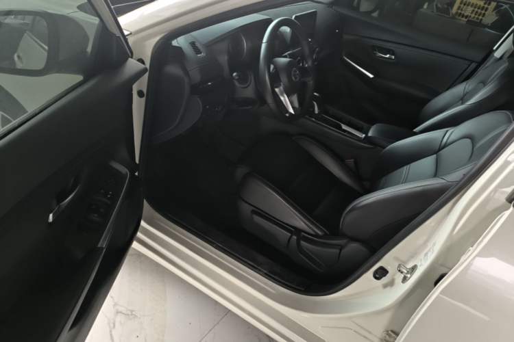 Used Nissan Sylphy 2022 1.6L XL CVT Enjoyment Edition Driver Seat