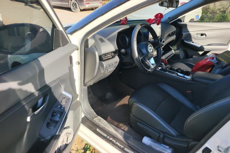 Used Nissan Sylphy 2022 1.6L XL CVT Enjoyment Edition Driver Seat