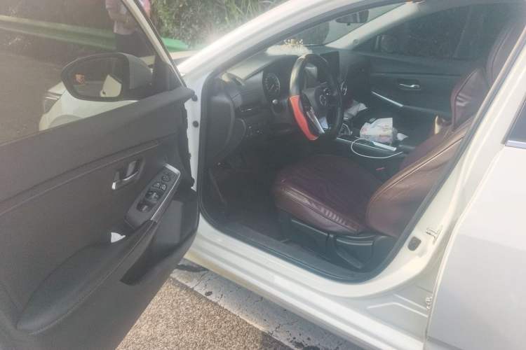 Used Nissan Sylphy 2022 1.6L XL CVT Enjoyment Edition Driver Seat