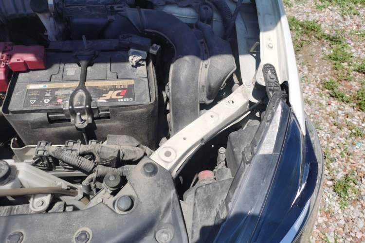 Used Nissan Sylphy 2022 Classic 1.6XE CVT Comfort Edition Engine Bay Left