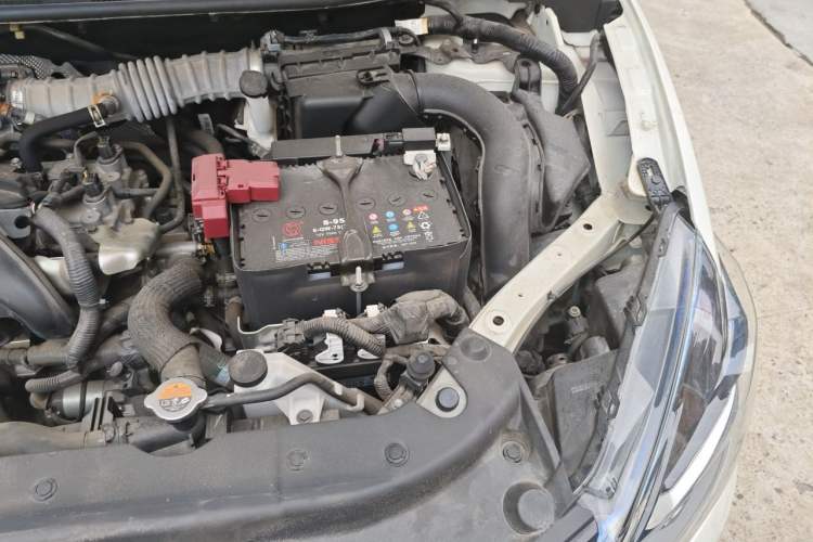 Used Nissan Sylphy 2022 Classic 1.6XE CVT Comfort Edition Engine Bay Left