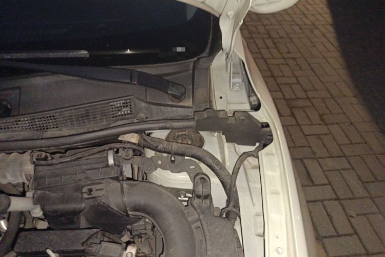 Used Nissan Sylphy 2022 Classic 1.6XE CVT Comfort Edition Engine Bay Left