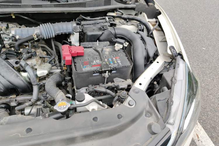 Used Nissan Sylphy 2022 Classic 1.6XE CVT Comfort Edition Engine Bay Left