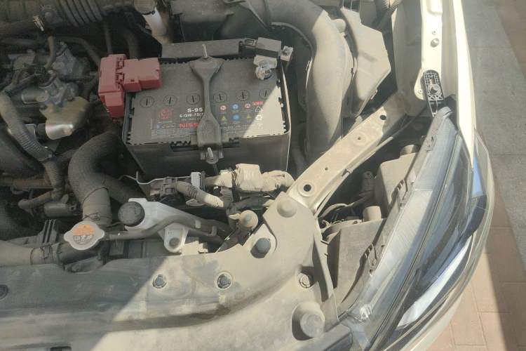 Used Nissan Sylphy 2022 Classic 1.6XE CVT Comfort Edition Engine Bay Left