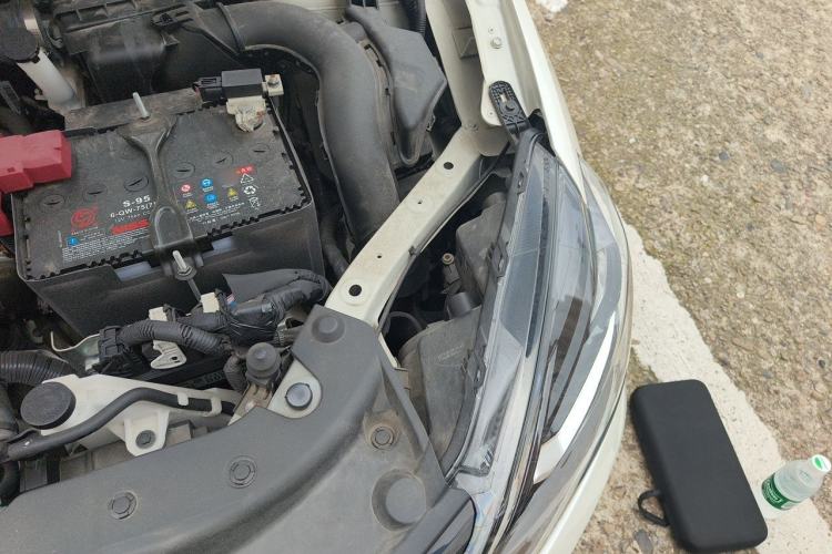 Used Nissan Sylphy 2022 Classic 1.6XE CVT Comfort Edition Engine Bay Left