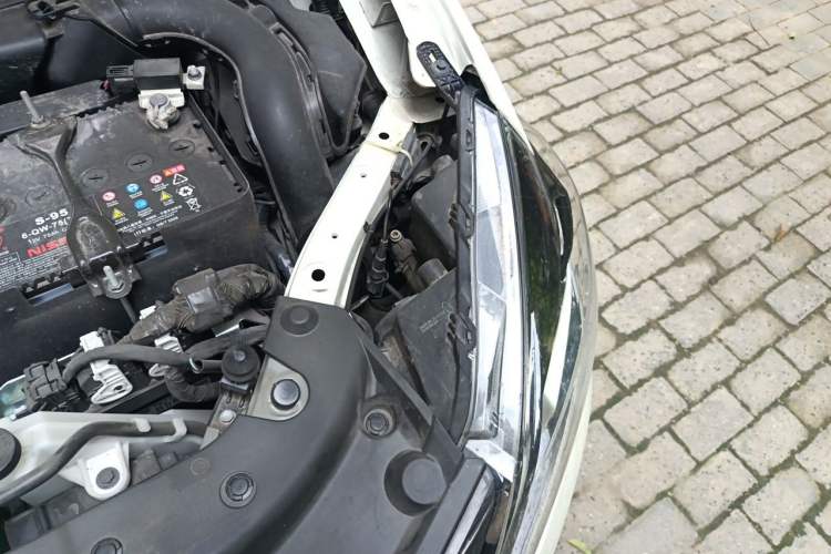 Used Nissan Sylphy 2022 Classic 1.6XE CVT Comfort Edition Engine Bay Left
