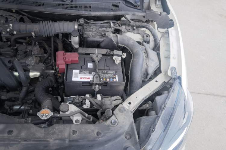 Used Nissan Sylphy 2022 Revised Version Classic 1.6XL CVT Luxury Edition Engine Bay Left