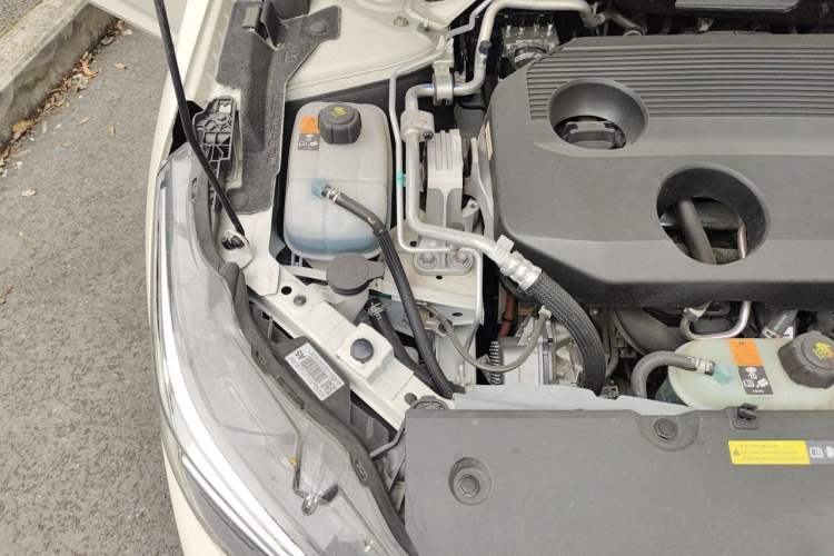 Used Nissan Sylphy 2022 e-POWER MAX with Advanced Electric Drive Autopilot Engine Bay Right