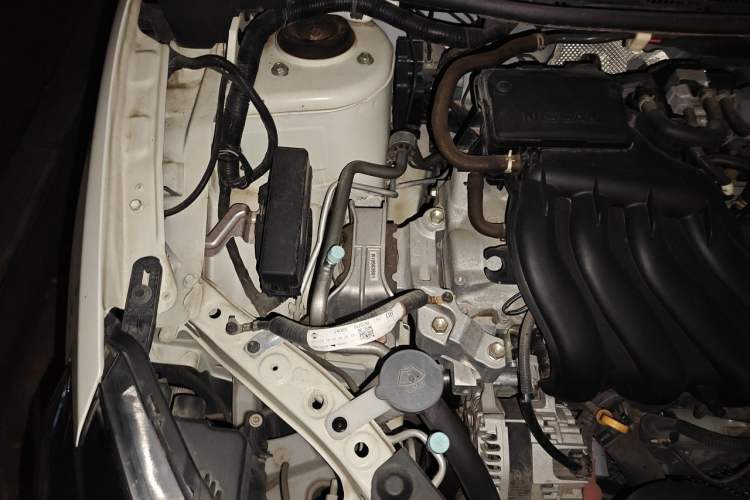 Used Nissan Sylphy 2022 Classic 1.6XE CVT Comfort Edition Engine Bay Right