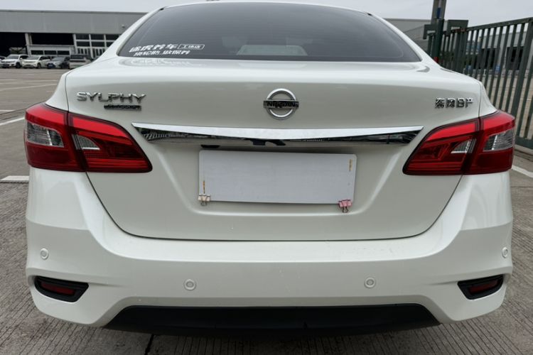 Used Nissan Sylphy 2022 Classic 1.6XL CVT Luxury Edition Exterior 1