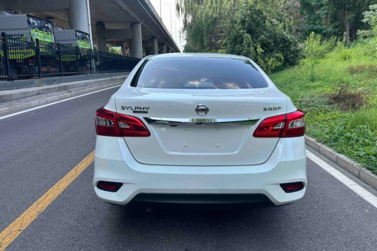 Used Nissan Sylphy 2022 Classic 1.6XL CVT Luxury Edition Exterior 1
