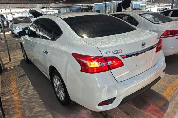 Used Nissan Sylphy 2022 Classic 1.6XE CVT Comfort Edition Exterior 2