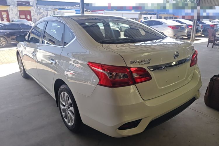 Used Nissan Sylphy 2022 Classic 1.6XL CVT Luxury Edition Exterior 2
