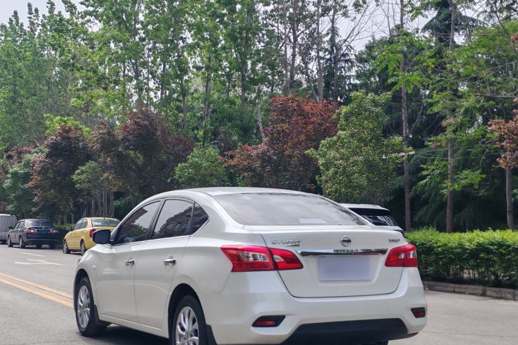 Used Nissan Sylphy 2022 Classic 1.6XL CVT Luxury Edition Exterior 3