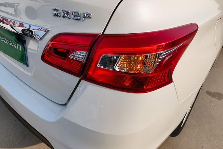 Used Nissan Sylphy 2022 Classic 1.6XE CVT Comfort Edition Exterior 3