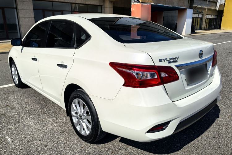 Used Nissan Sylphy 2022 Classic 1.6XE CVT Comfort Edition Exterior 3