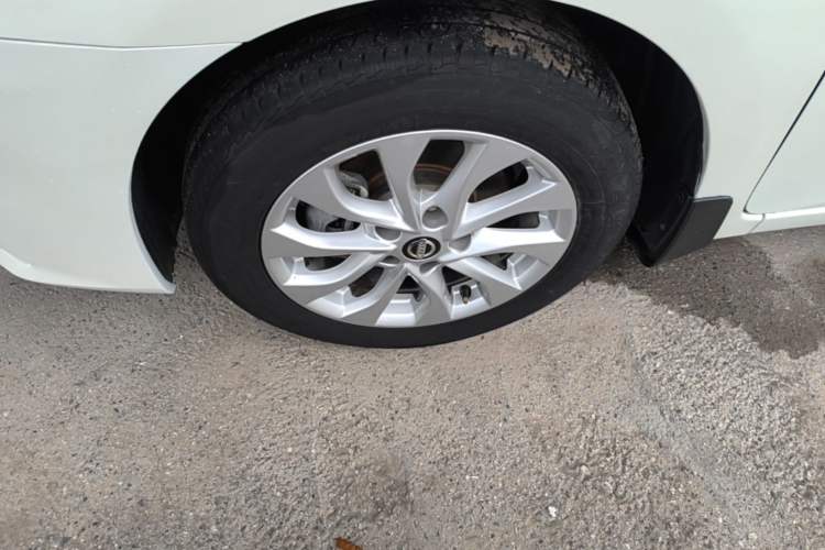 Used Nissan Sylphy 2022 Classic 1.6XL CVT Luxury Edition Exterior 4