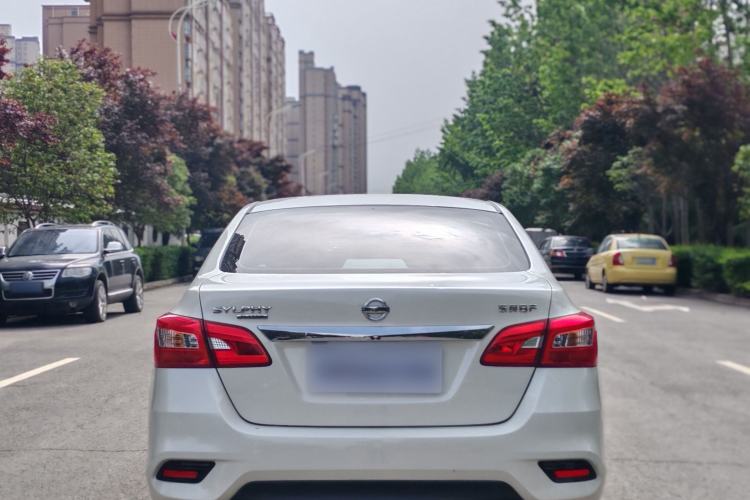 Used Nissan Sylphy 2022 Classic 1.6XL CVT Luxury Edition Exterior 4