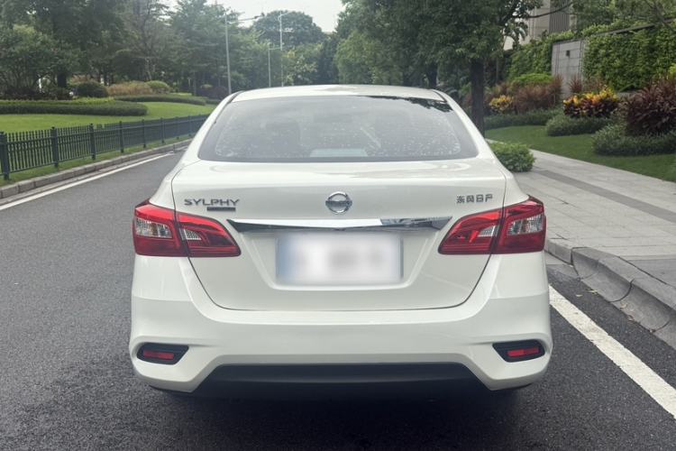 Used Nissan Sylphy 2022 Classic 1.6XE CVT Comfort Edition Exterior 4