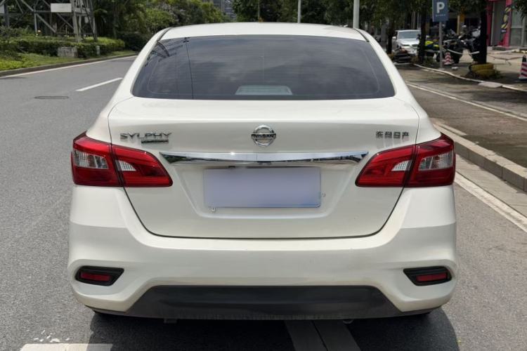 Used Nissan Sylphy 2022 Classic 1.6XE CVT Comfort Edition Exterior 4