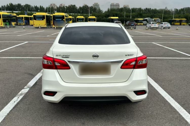 Used Nissan Sylphy 2022 Classic 1.6XE CVT Comfort Edition Exterior 4