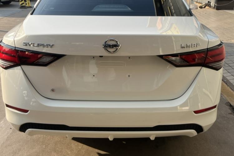Used Nissan Sylphy 2022 1.6L XL CVT Enjoyment Edition Exterior 5